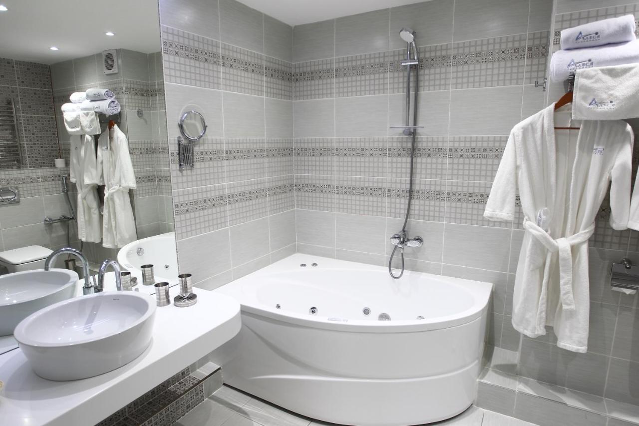 Hotel Alesya Soligorsk Dış mekan fotoğraf