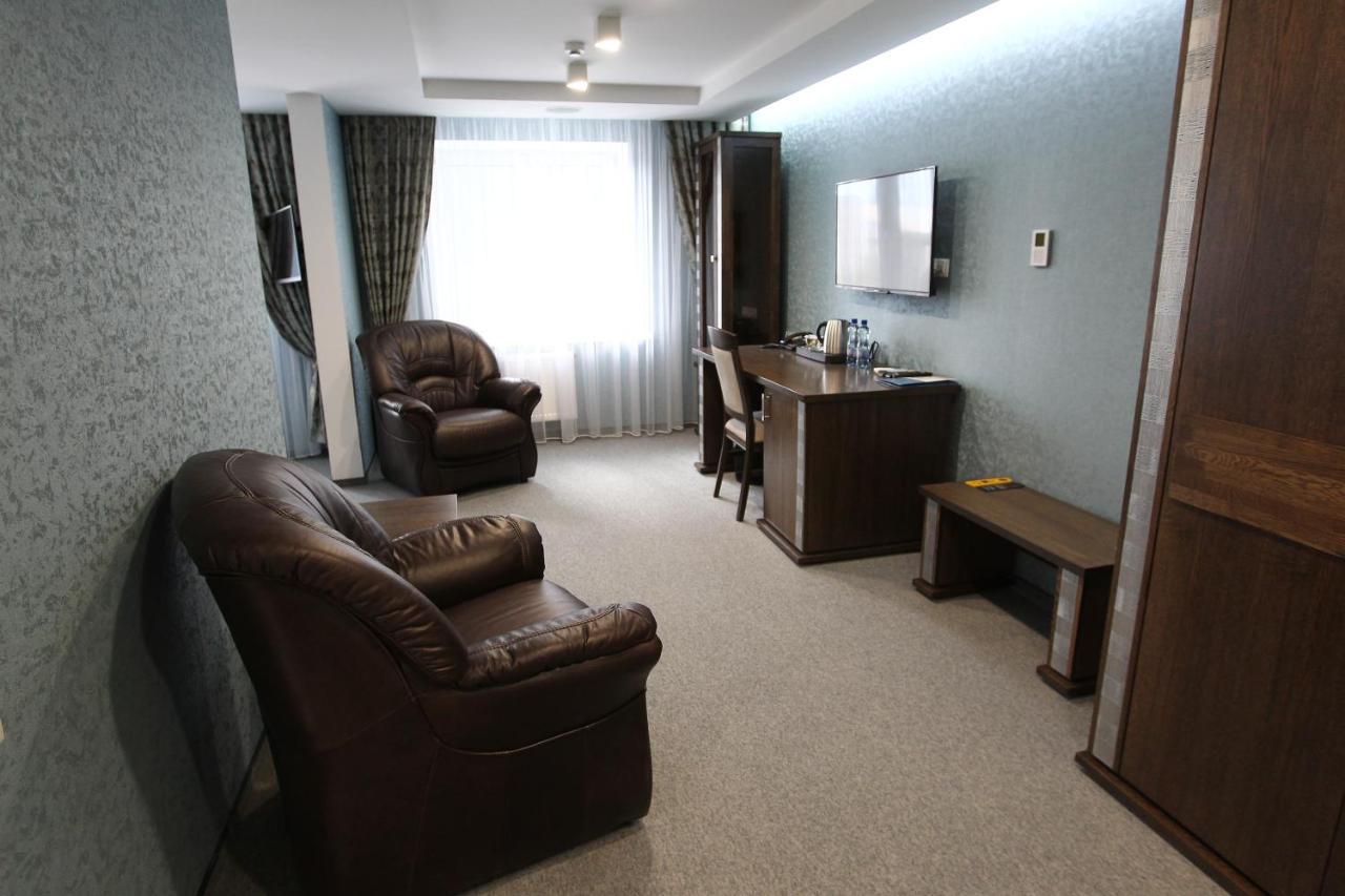 Hotel Alesya Soligorsk Dış mekan fotoğraf